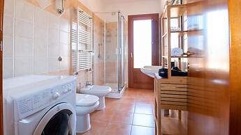 Su Pasiu in Cabras With 1 Bedrooms and 1 Bathrooms