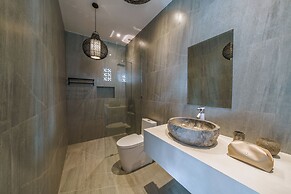 Villa Batik - Stylish 3BR Villa