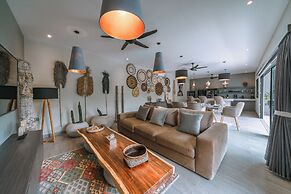 Villa Batik - Stylish 3BR Villa