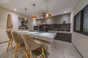 Villa Batik - Stylish 3BR Villa