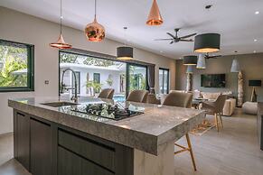 Villa Batik - Stylish 3BR Villa