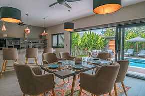Villa Batik - Stylish 3BR Villa