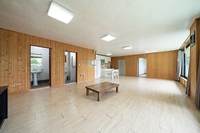 Yangpyeong Sky&lake pet Friendly Pension
