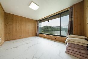 Yangpyeong Sky&lake pet Friendly Pension
