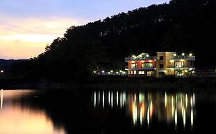 Yangpyeong Sky&lake pet Friendly Pension