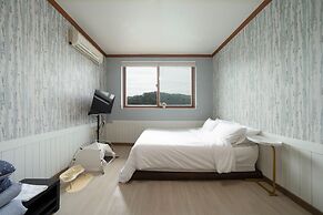 Yangpyeong Sky&lake pet Friendly Pension