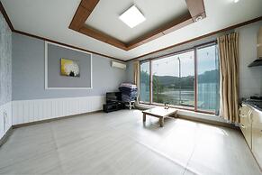 Yangpyeong Sky&lake pet Friendly Pension