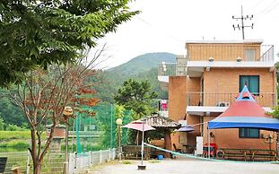 Yangpyeong Sky&lake pet Friendly Pension