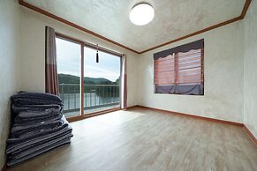 Yangpyeong Sky&lake pet Friendly Pension