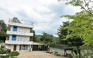 Yangpyeong Sky&lake pet Friendly Pension