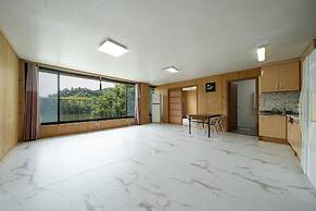 Yangpyeong Sky&lake pet Friendly Pension