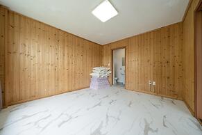Yangpyeong Sky&lake pet Friendly Pension