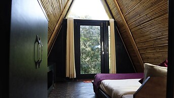 Beyond Stay Ananhyam Resort Sattal