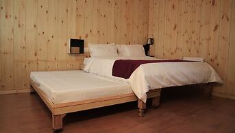 Beyond Stay Ananhyam Resort Sattal