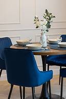 Deluxe Apartment by Renters