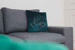 Deluxe Apartment by Renters