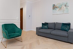 Deluxe Apartment by Renters