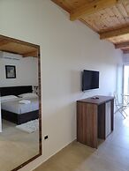 Lahuta e Vjetër Agroturizëm