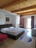 Lahuta e Vjetër Agroturizëm