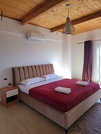 Lahuta e Vjetër Agroturizëm