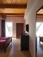 Lahuta e Vjetër Agroturizëm