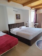 Lahuta e Vjetër Agroturizëm