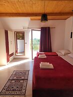 Lahuta e Vjetër Agroturizëm