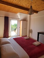 Lahuta e Vjetër Agroturizëm