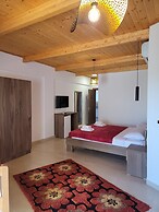 Lahuta e Vjetër Agroturizëm