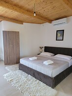 Lahuta e Vjetër Agroturizëm