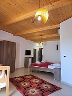 Lahuta e Vjetër Agroturizëm