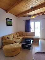 Lahuta e Vjetër Agroturizëm