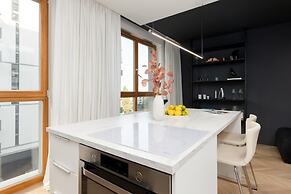 Kasprzaka 31A by Renters Prestige