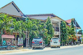 OYO 91720 Hotel Yotowawa NearBukit Cinta