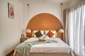 iRest Orange Tay Ho Lakeside Apartment