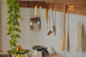 iRest Orange Tay Ho Lakeside Apartment