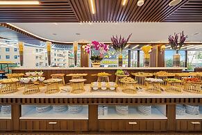 Monalisa Luxury Hotel