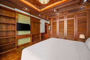 Monalisa Luxury Hotel