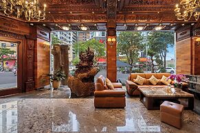 Monalisa Luxury Hotel