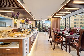 Monalisa Luxury Hotel