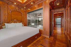 Monalisa Luxury Hotel