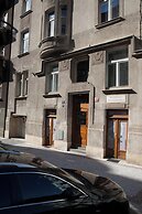 Spacious 2 Bedroom Apartment With Nice Terrace