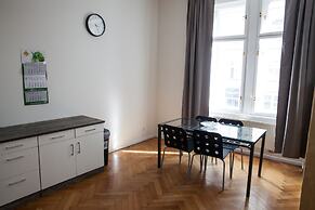 Spacious 2 Bedroom Apartment With Nice Terrace