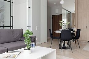 Art Deco Apartment by Renters Prestige