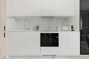 Art Deco Apartment by Renters Prestige