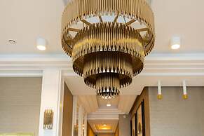 Art Deco Apartment by Renters Prestige