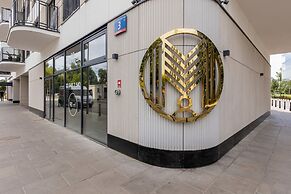 Art Deco Apartment by Renters Prestige