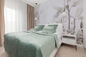 Art Deco Apartment by Renters Prestige