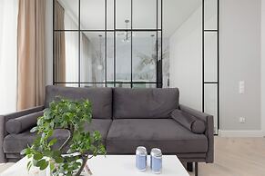 Art Deco Apartment by Renters Prestige