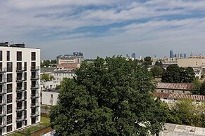 Art Deco Apartment by Renters Prestige